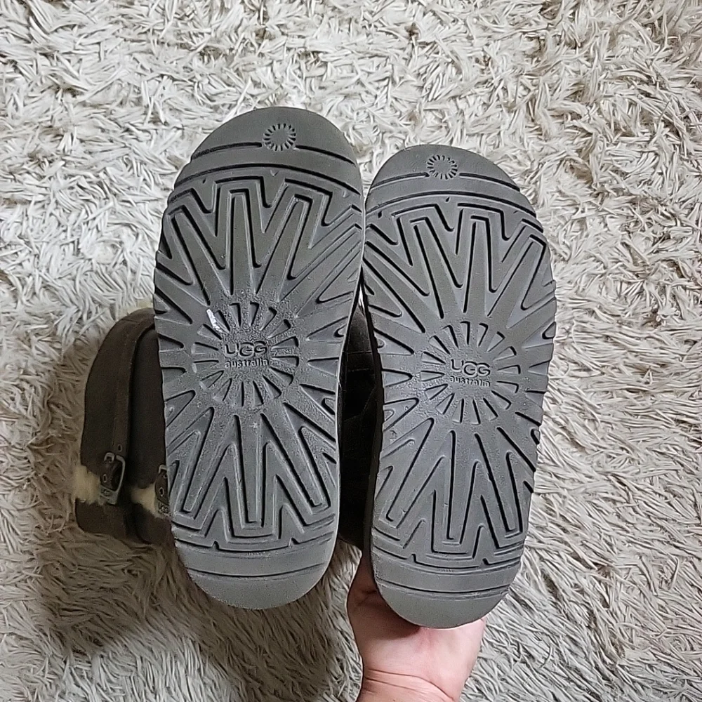 UGG klea boots